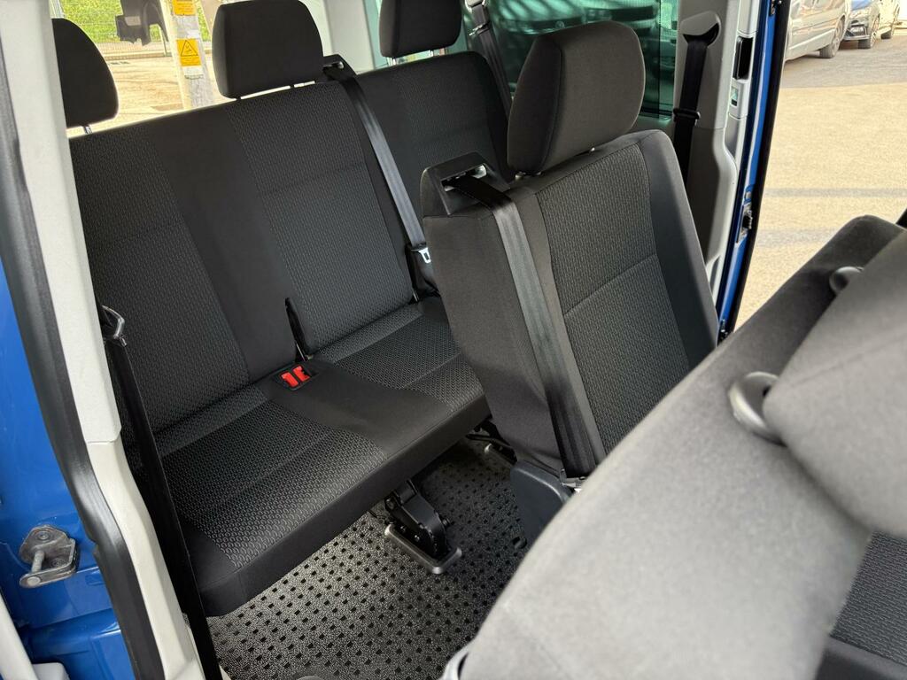Volkswagen Transporter Shuttle T6 Tdi 8 Seat Shuttle Se Swb In Champagne - Euro S Beige #19