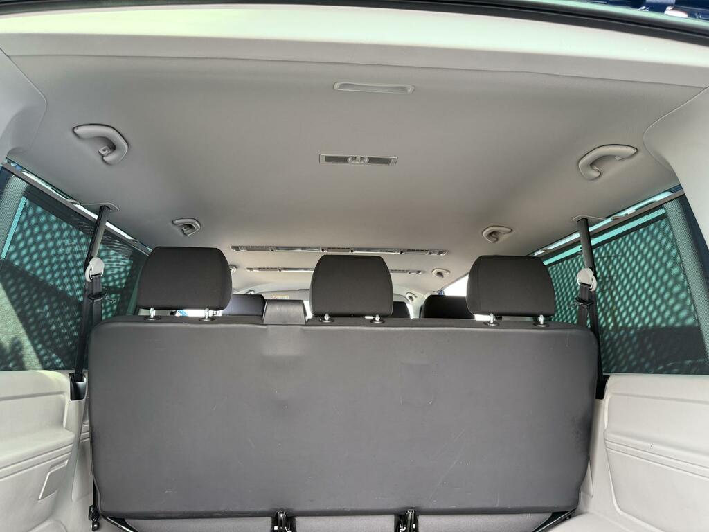 Volkswagen Transporter Shuttle T6 Tdi 8 Seat Shuttle Se Swb In Champagne - Euro S Beige #12