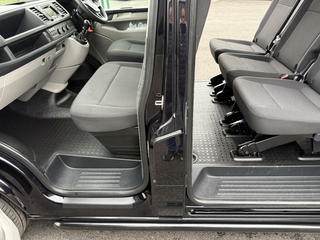 Volkswagen Transporter Shuttle 2.0 Tdi Se Dsg Fwd Swb Euro 6 Ss - 2019 69 Black #19