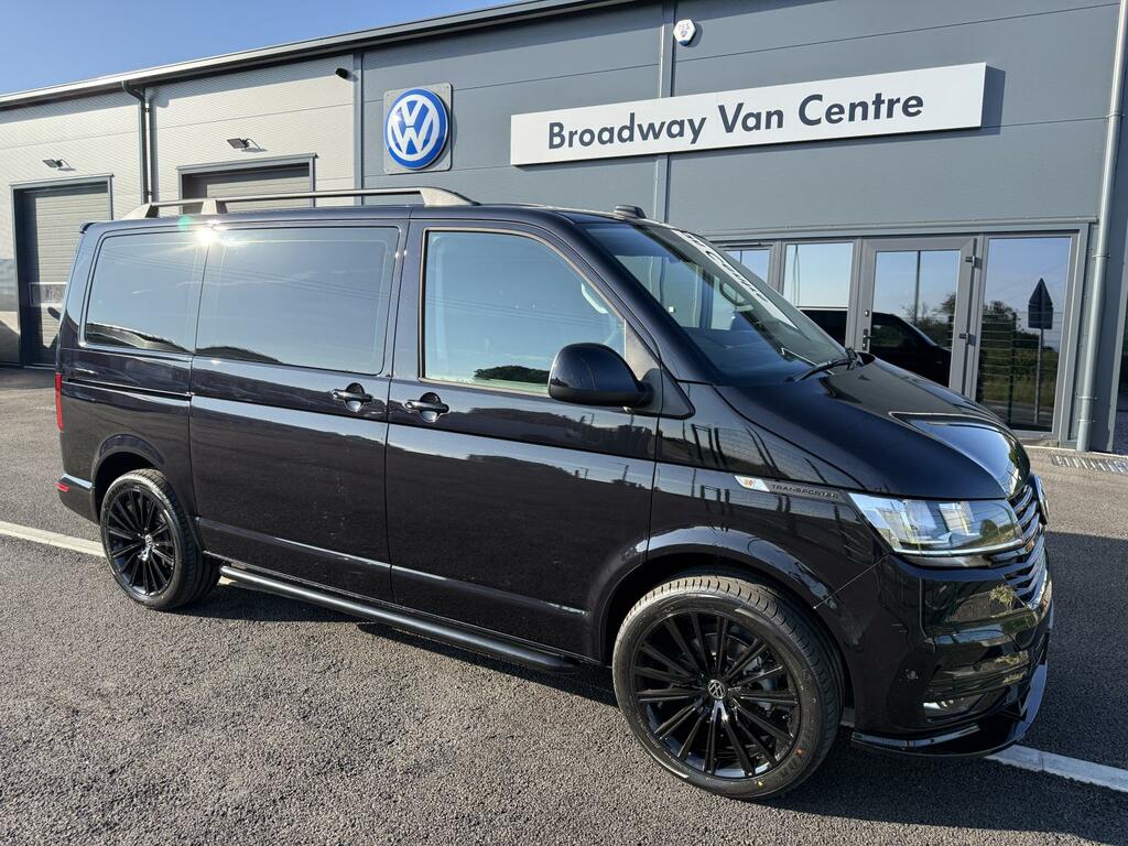 Volkswagen Transporter Shuttle 2.0 Tdi Se 150 7 Speed Dsg Minibus Double Cab Black #2