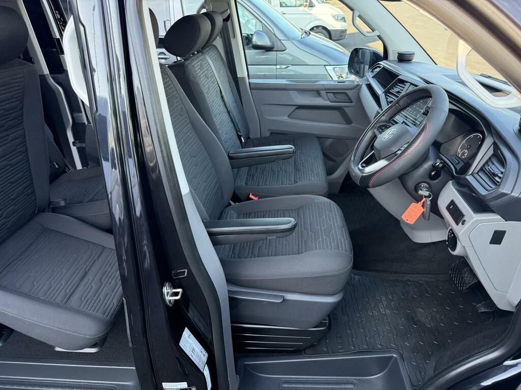 Volkswagen Transporter Shuttle 2.0 Tdi 150Ps Se Minibus Dsg  #26