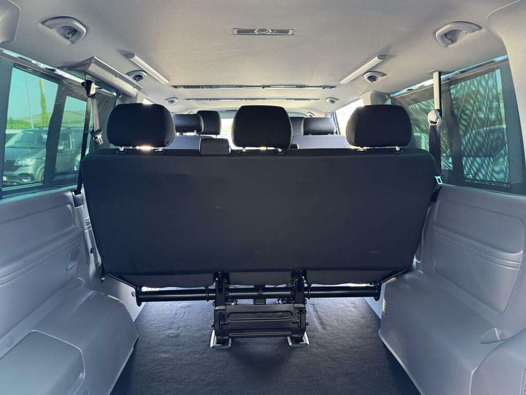 Volkswagen Transporter Shuttle 2.0 Tdi Se 150 7 Speed Dsg Minibus Double Cab Blue #4