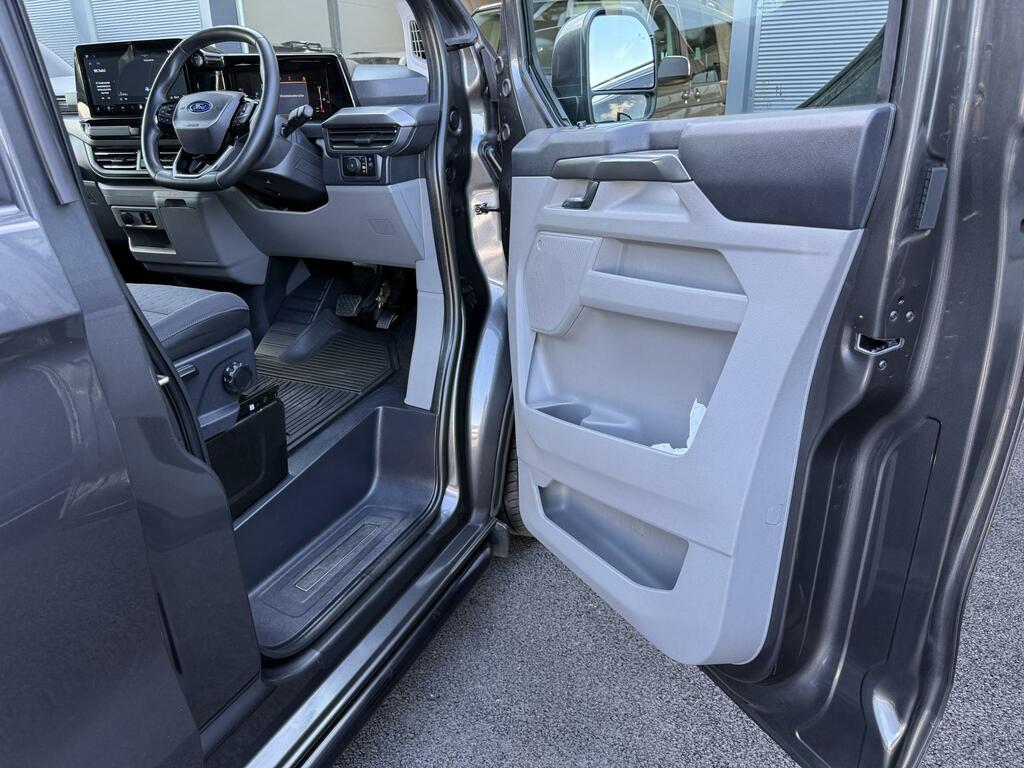 Ford Tourneo Custom L2 Titanium White #21