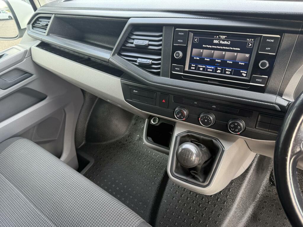 Volkswagen Transporter Highline Silver #19