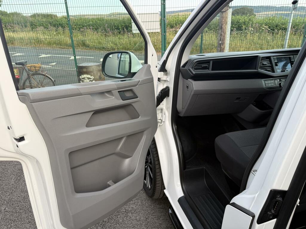 Volkswagen Transporter Highline Silver #13