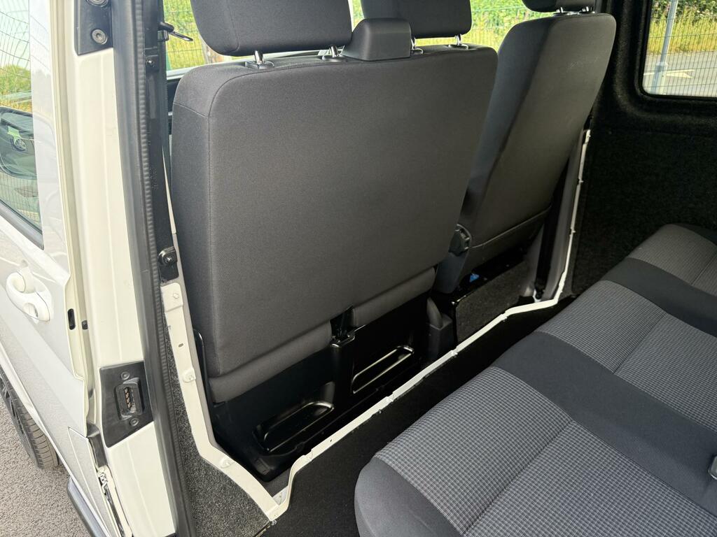 Volkswagen Transporter Highline Silver #12