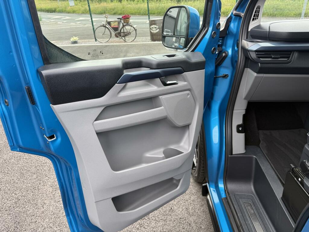 Ford Tourneo Custom 2.0 320 Ecoblue Titanium Luxe Minibus Double Cab 5 Grey #11