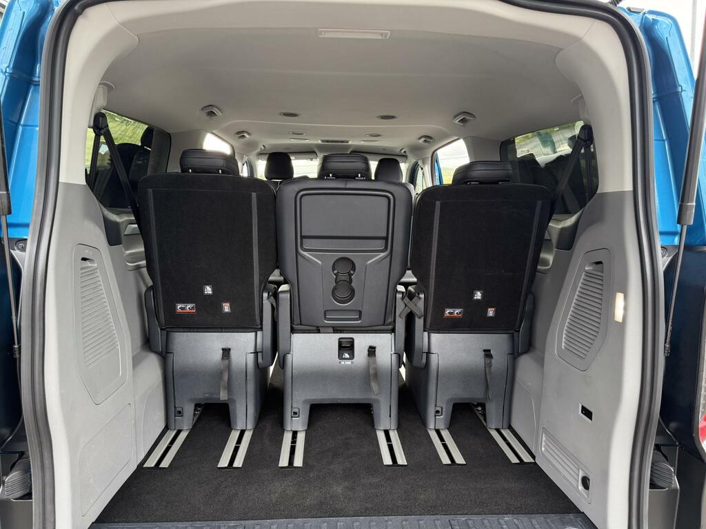 Ford Tourneo Custom 2.0 320 Ecoblue Titanium Luxe Minibus Double Cab 5 Grey #18