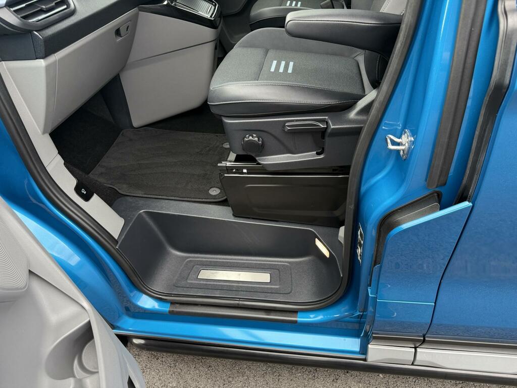 Ford Tourneo Custom 2.0 320 Ecoblue Titanium Luxe Minibus Double Cab 5 Grey #13