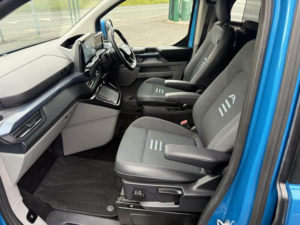 Ford Tourneo Custom 2.0 320 Ecoblue Titanium Luxe Minibus Double Cab 5 Grey #12