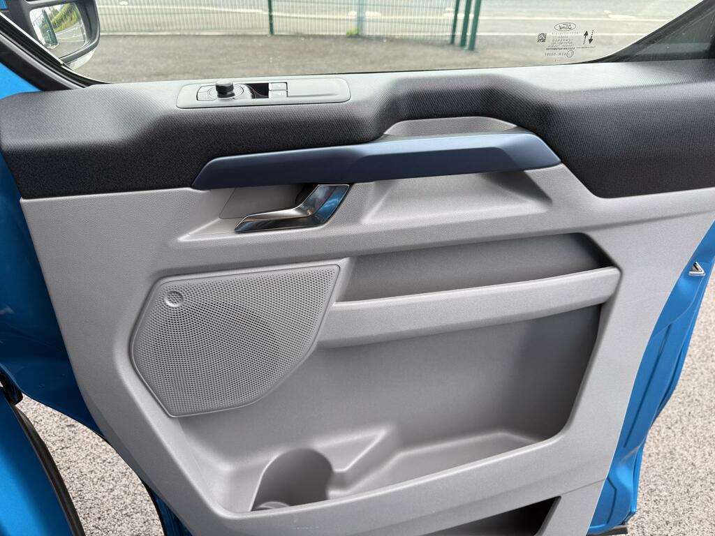 Ford Tourneo Custom 2.0 320 Ecoblue Titanium Luxe Minibus Double Cab 5 Grey #32