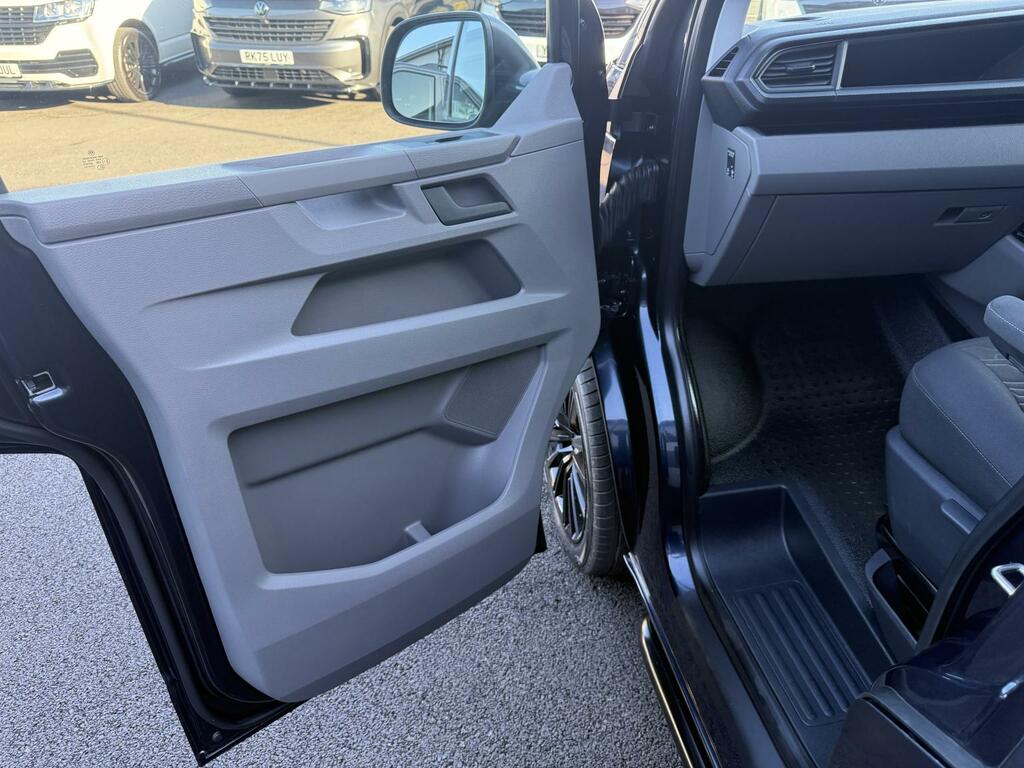 Volkswagen Transporter Shuttle 2.0 Tdi 204Ps Se Minibus Dsg Beige #18