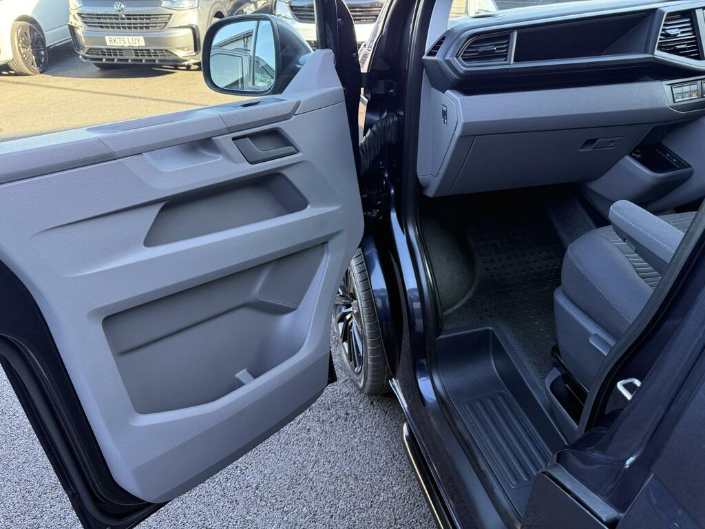 Volkswagen Transporter Shuttle 2.0 Tdi 204Ps Se Minibus Dsg Beige #19