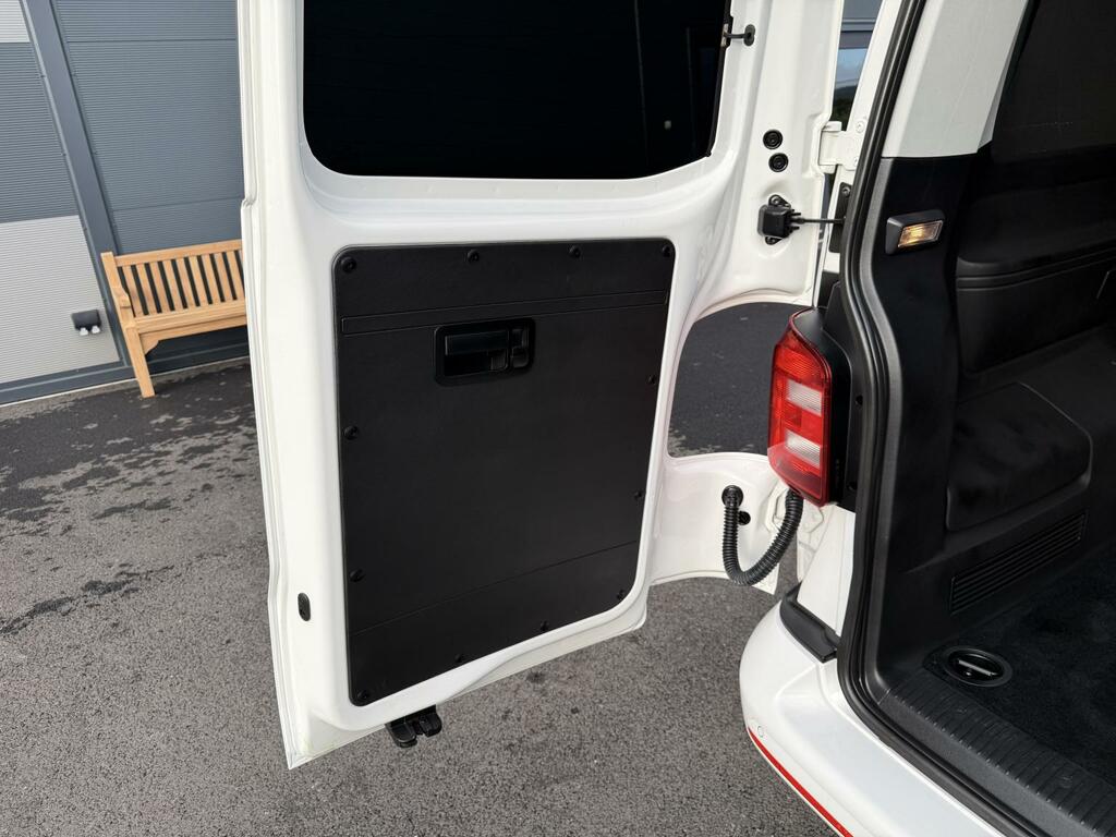 Volkswagen Transporter Shuttle 2.0 T32 Tdi Shuttle Se Bmt 101 Bhp.9 Seatslwb Black #19