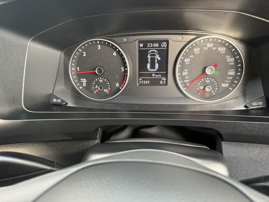 Volkswagen Transporter Shuttle 2.0 T32 Tdi Shuttle Se Bmt 101 Bhp.9 Seatslwb Black #31