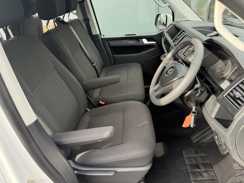 Volkswagen Transporter Shuttle 2.0 T32 Tdi Shuttle Se Bmt 101 Bhp.9 Seatslwb Black #29