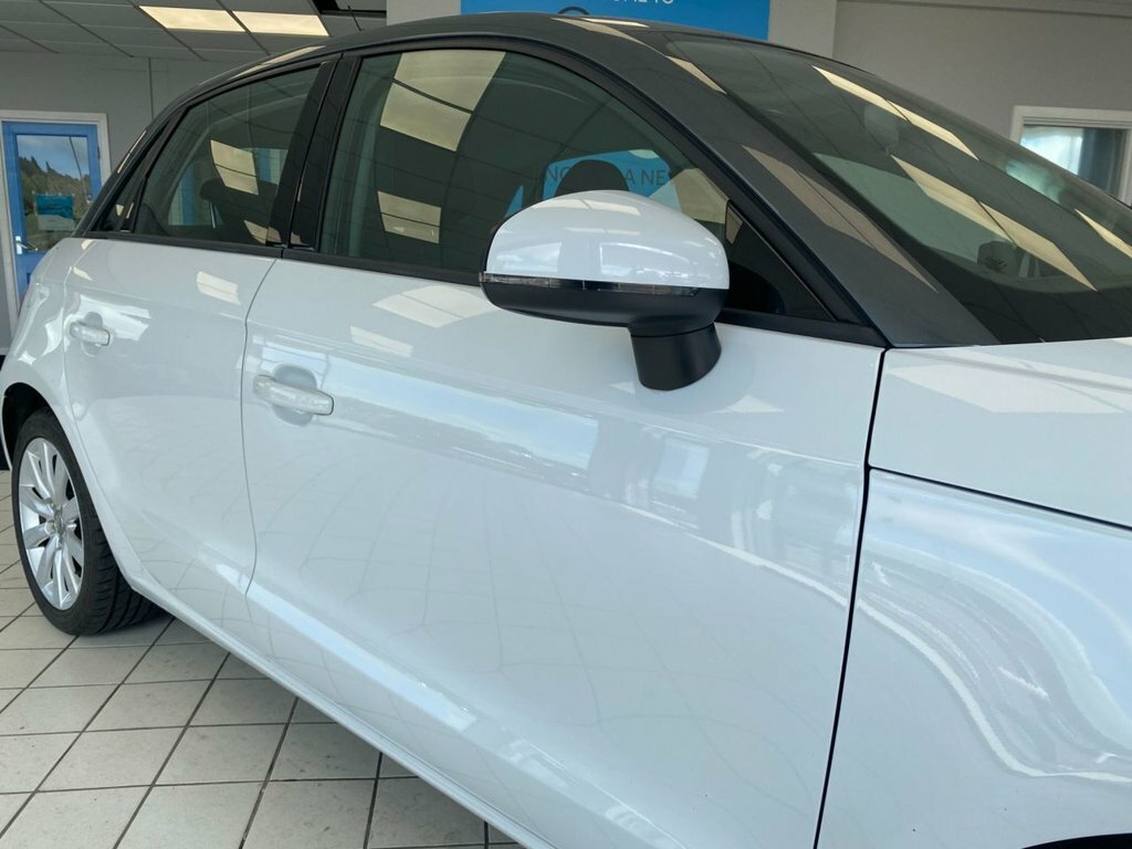 Audi A1 1.4L Sport White #3