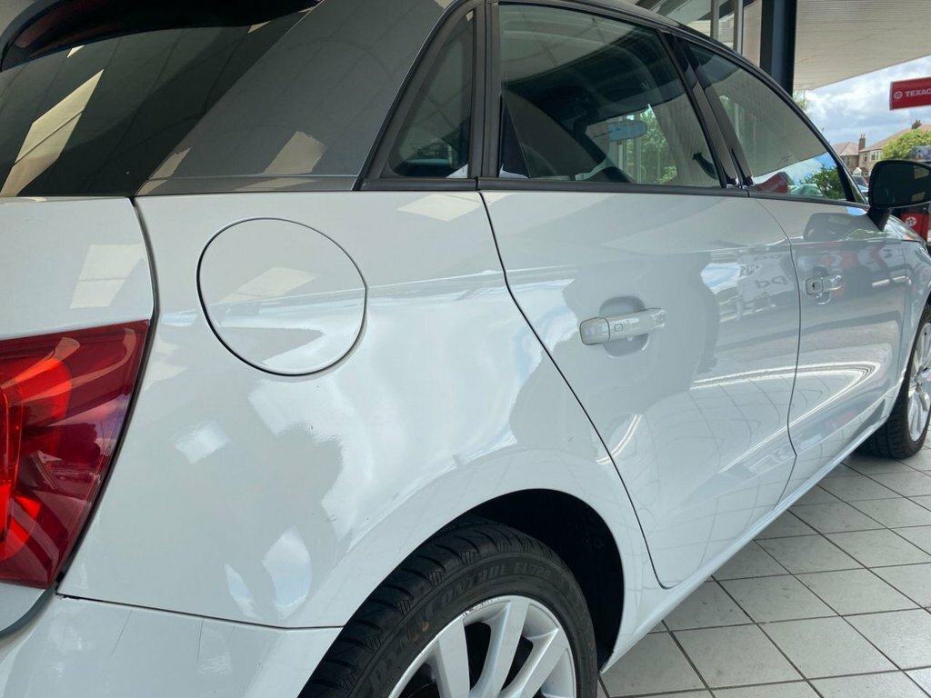 Audi A1 1.4L Sport White #4