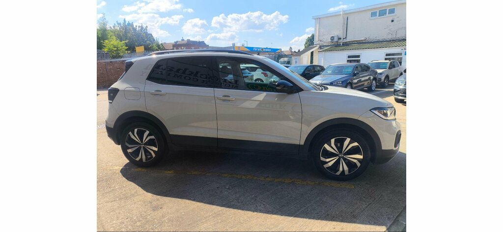 Volkswagen T-Cross 1.0 Tsi Black Edition Euro VE23DWD Grey #4