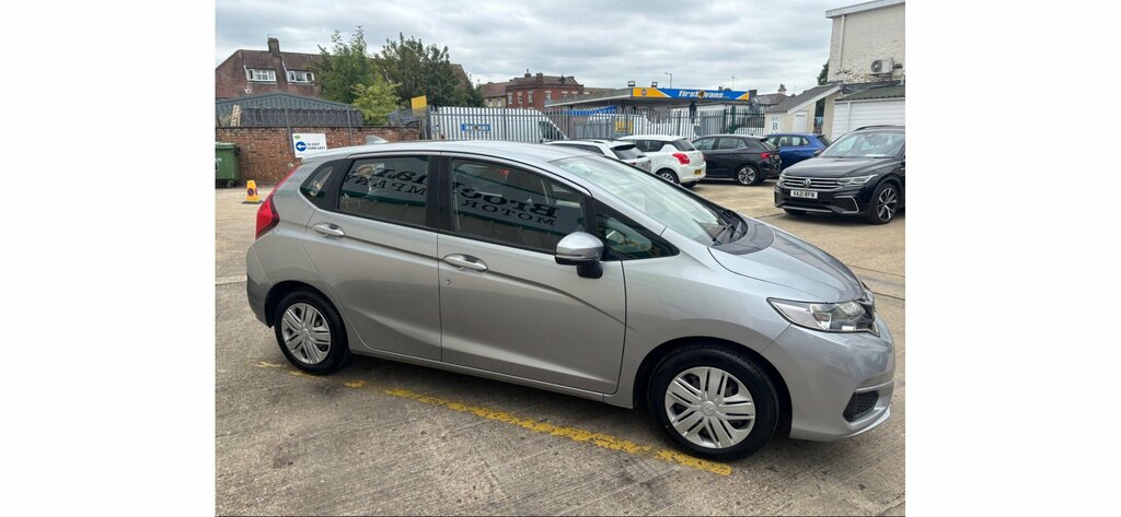 Honda Jazz 1.3 I-vtec S Cvt Euro BK68YYR Silver #3
