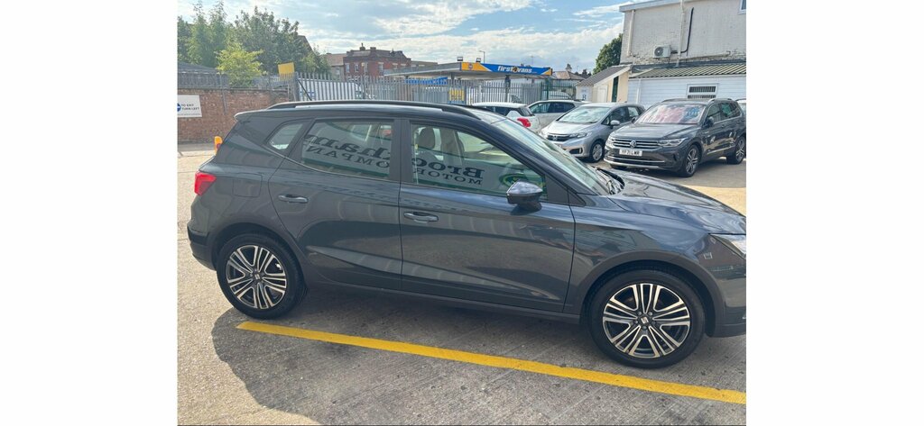 Seat Arona 1.0 Tsi Se Technology Dsg Grey #3