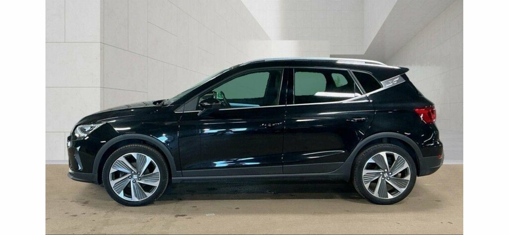 Seat Arona 1.5 Tsi Fr Sport Dsg Black #4