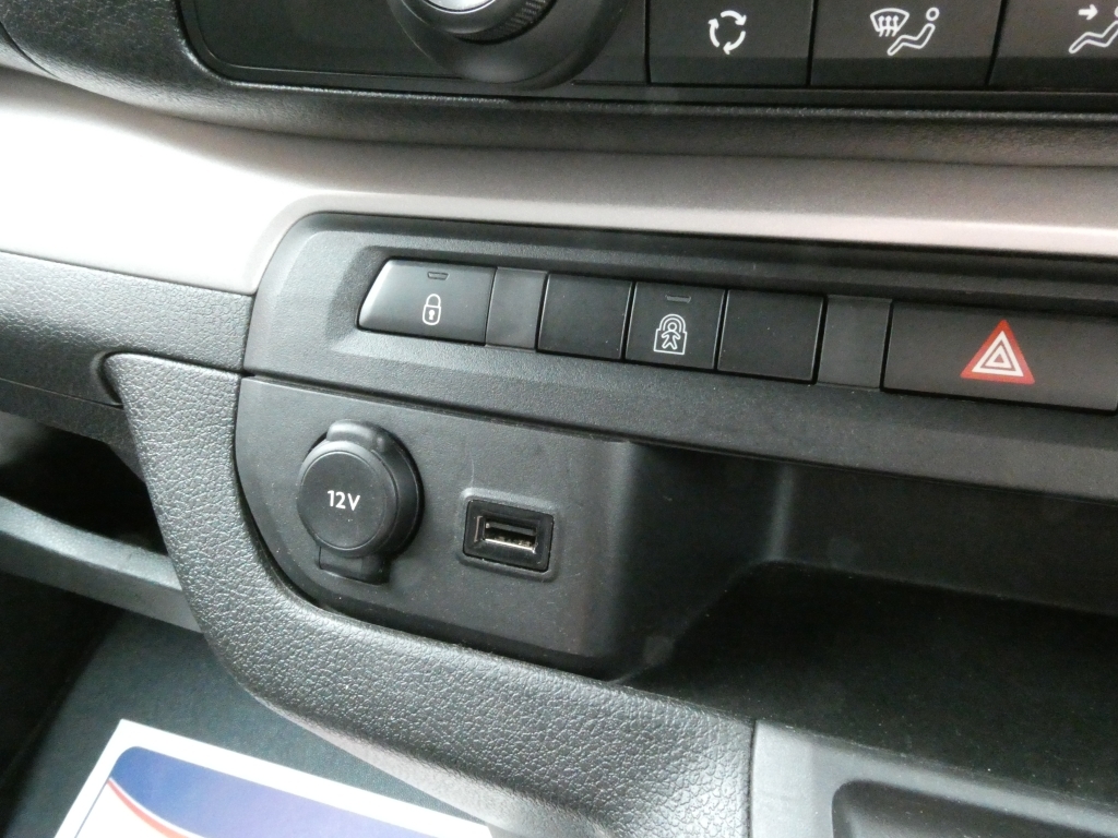 Citroen SpaceTourer Bluehdi Flair XL Eat8 Ss, Wheelchair A #52