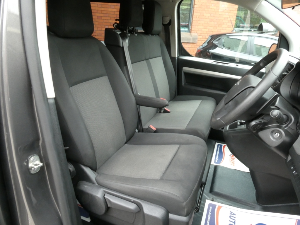 Citroen SpaceTourer Bluehdi Flair XL Eat8 Ss, Wheelchair A #28