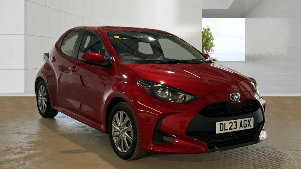 Toyota Yaris 1.5 Icon Fhev #2