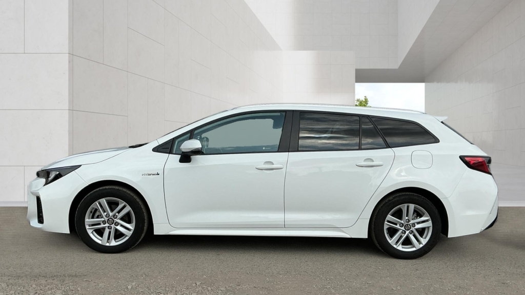 Suzuki Swace 1.8 Motion White #6