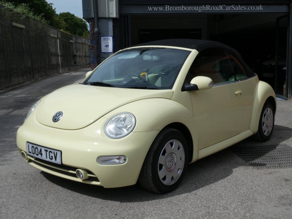 Volkswagen Beetle Cabriolet 8V 2-Door Blue #39