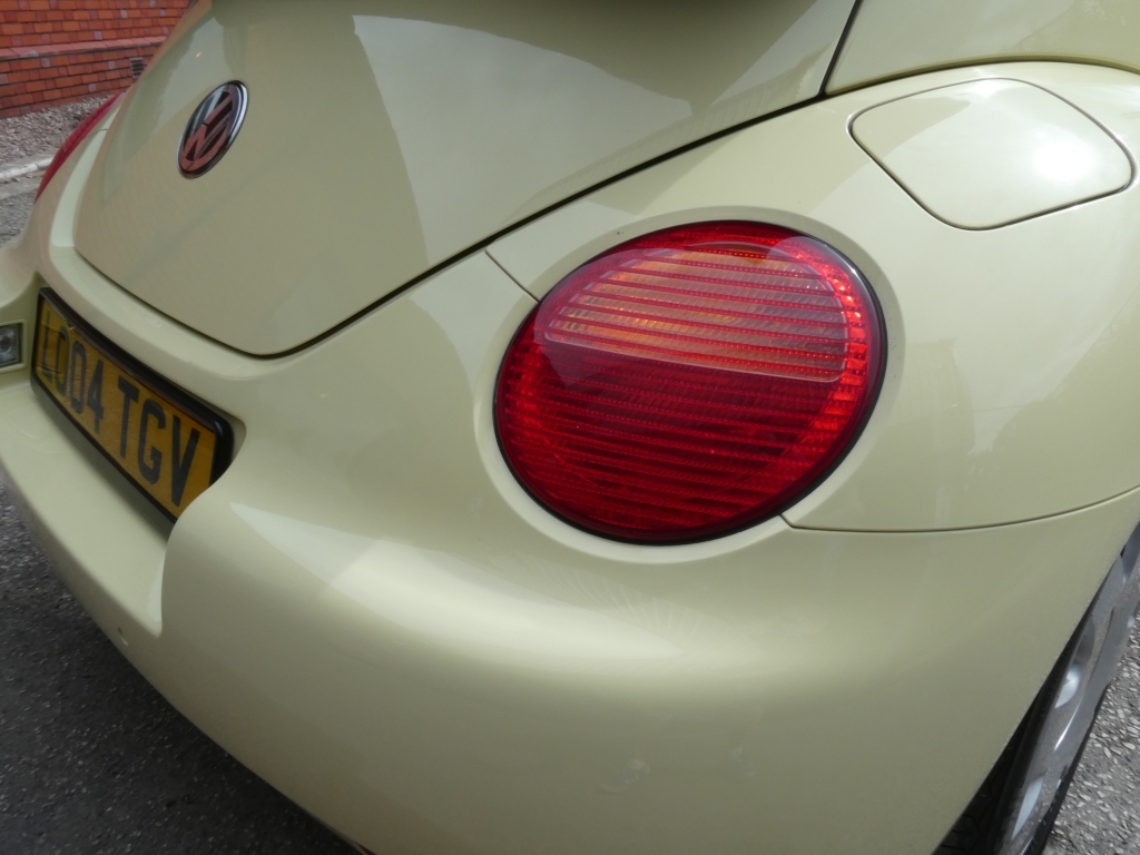 Volkswagen Beetle Cabriolet 8V 2-Door Blue #13