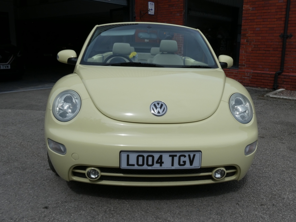 Volkswagen Beetle 1.6 8V Yellow #6