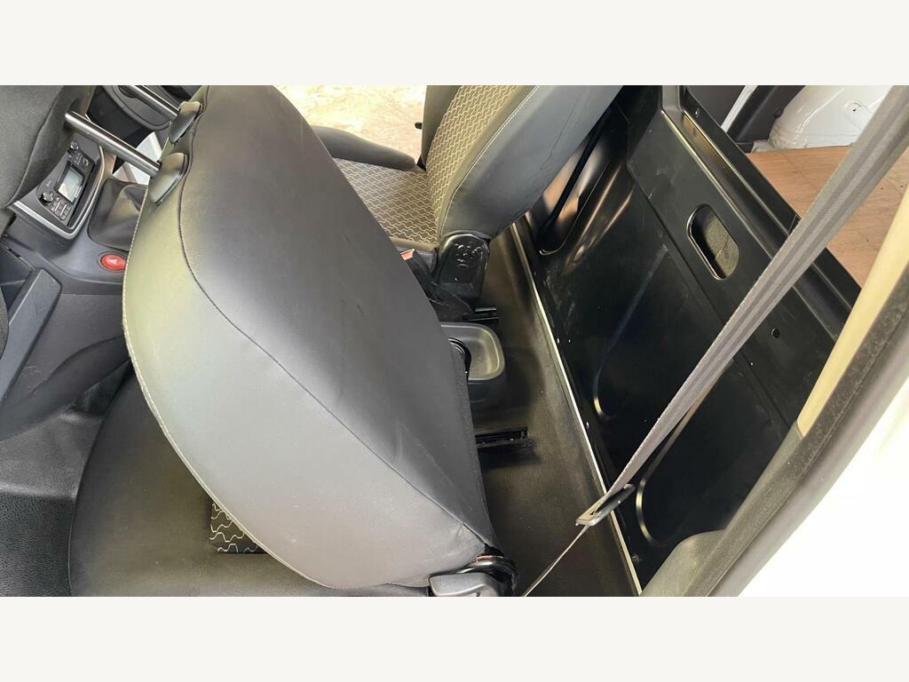 Renault Kangoo  White #33