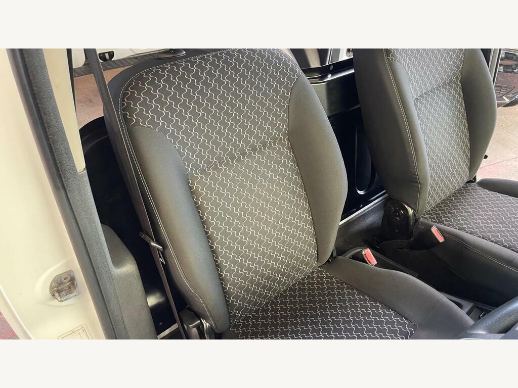 Renault Kangoo  White #38