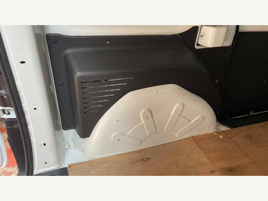 Renault Kangoo  White #28