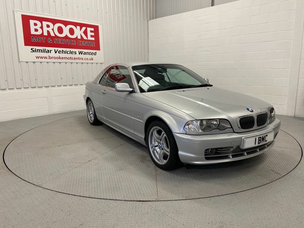 BMW 3 Series 3.0 330Ci Silver