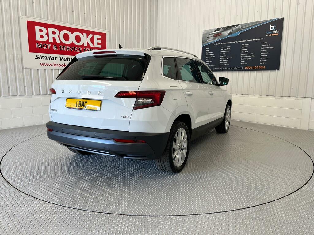 Skoda Karoq 2.0 Tdi Se L Dsg 4Wd Euro 6 Ss White #4