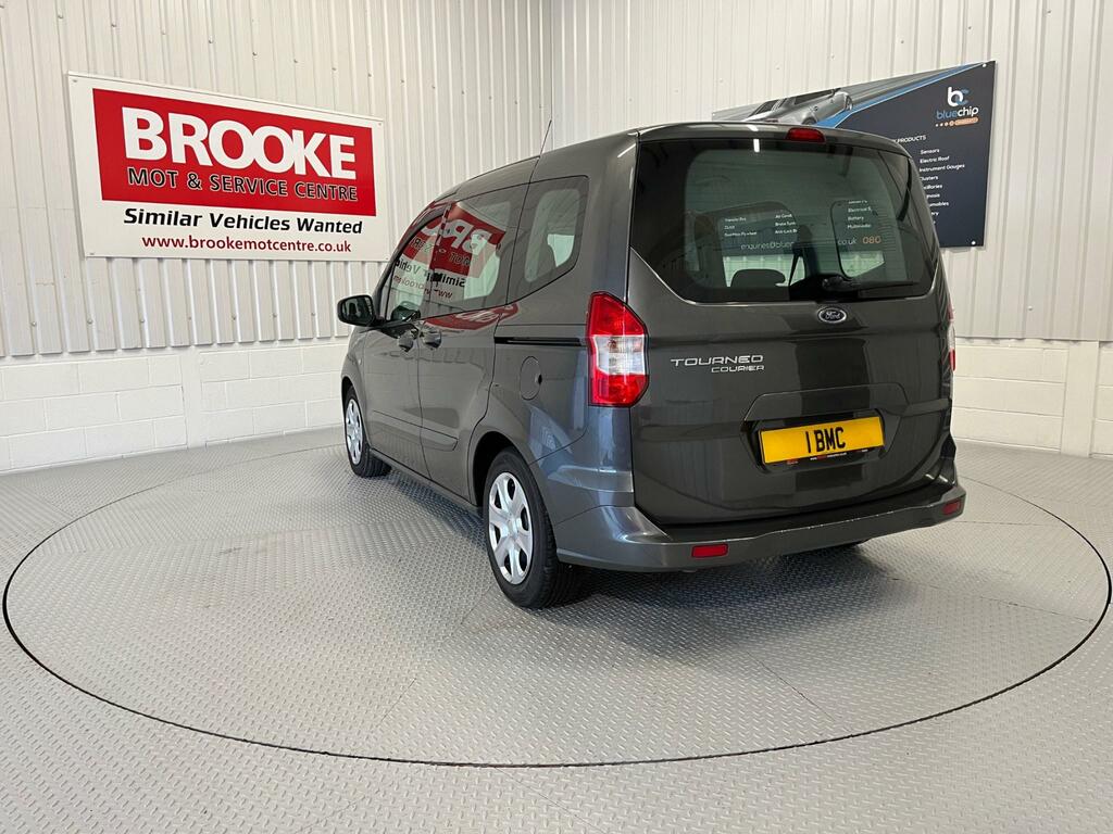 Ford Tourneo Courier 1.0 Ecoboost Zetec Euro 6 EA69JEJ Grey #4