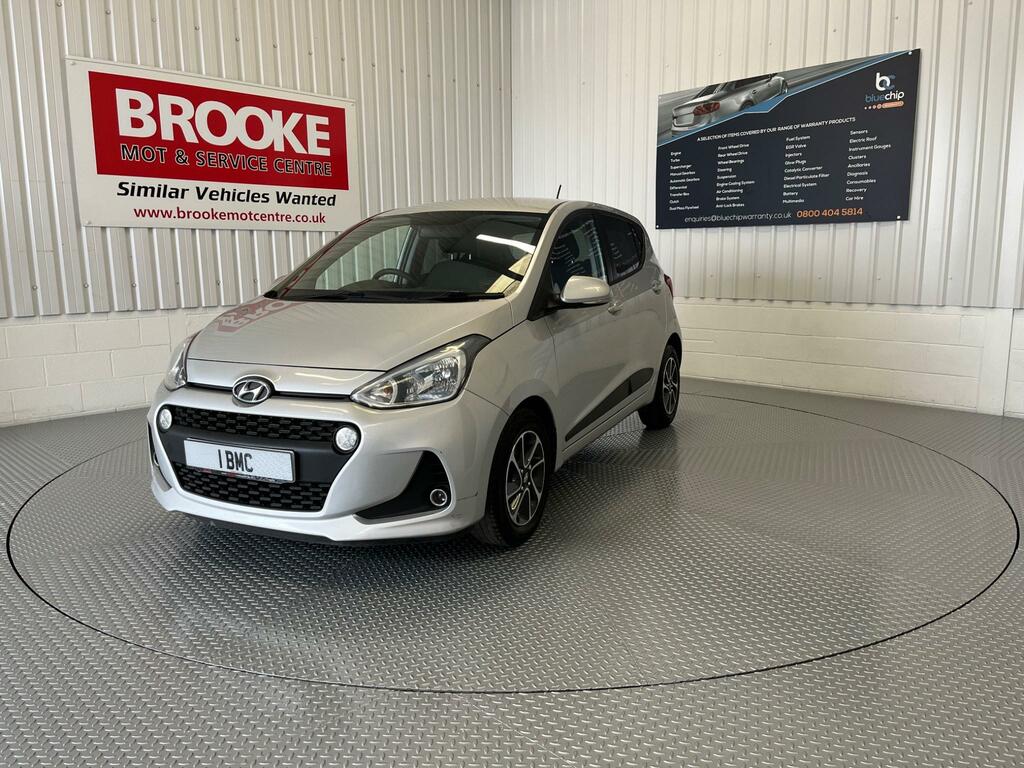 Hyundai I10 1.2 Premium Euro 6 EX67UPR Silver #2
