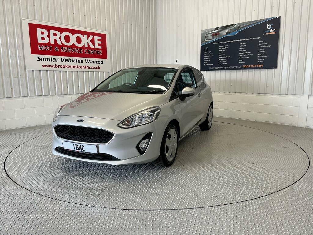 Ford Fiesta 1.0 Ecoboost Euro 6 Ss EU70KHA Silver #2