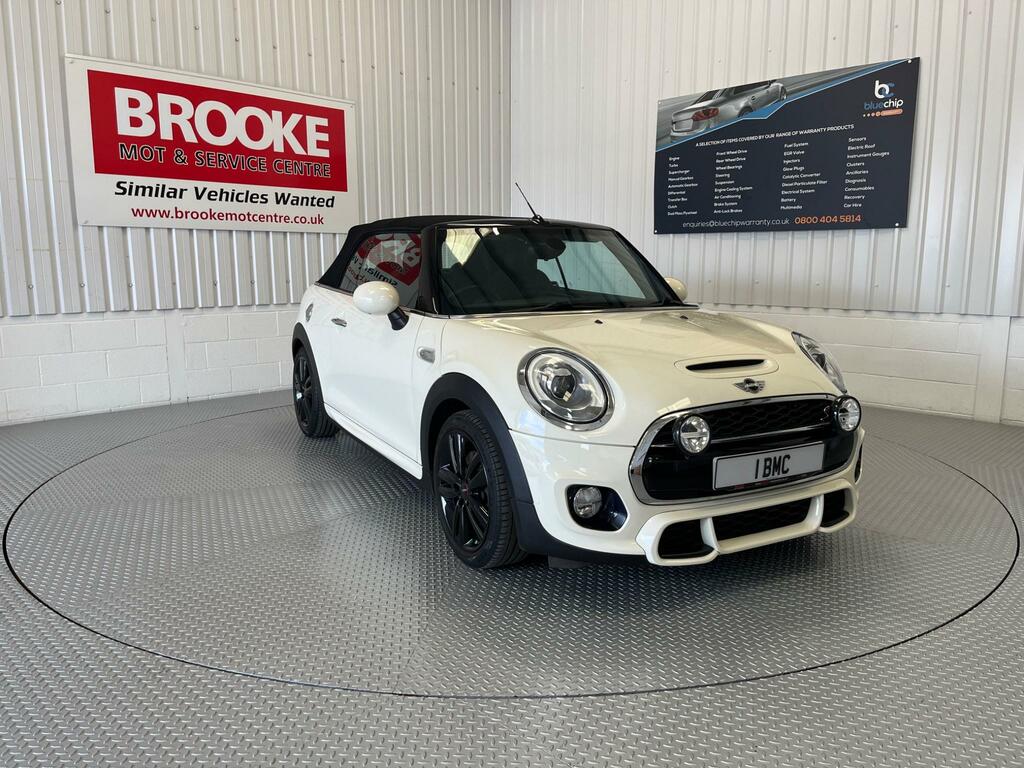 Mini Convertible 2.0 John Cooper Works Euro 6 Ss White
