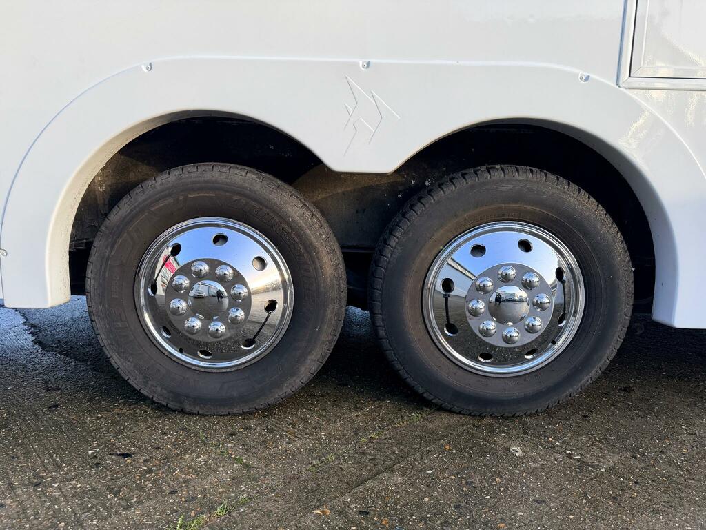 Fiat Ducato Wildtrack Horseboxcamper White #3