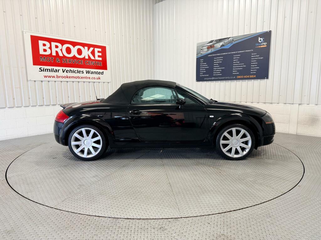 Audi TT 1.8T Roadster HJ05VJV Black #4