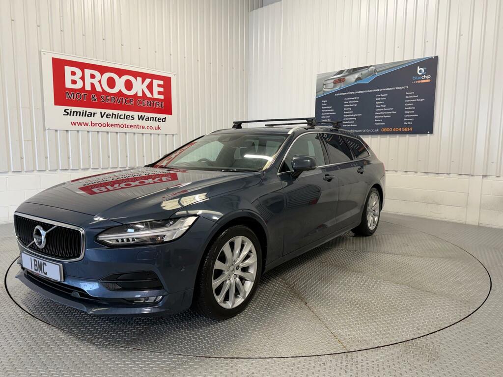 Volvo V90 2.0 D4 Momentum Plus Euro 6 Ss KR69XZZ Blue #2