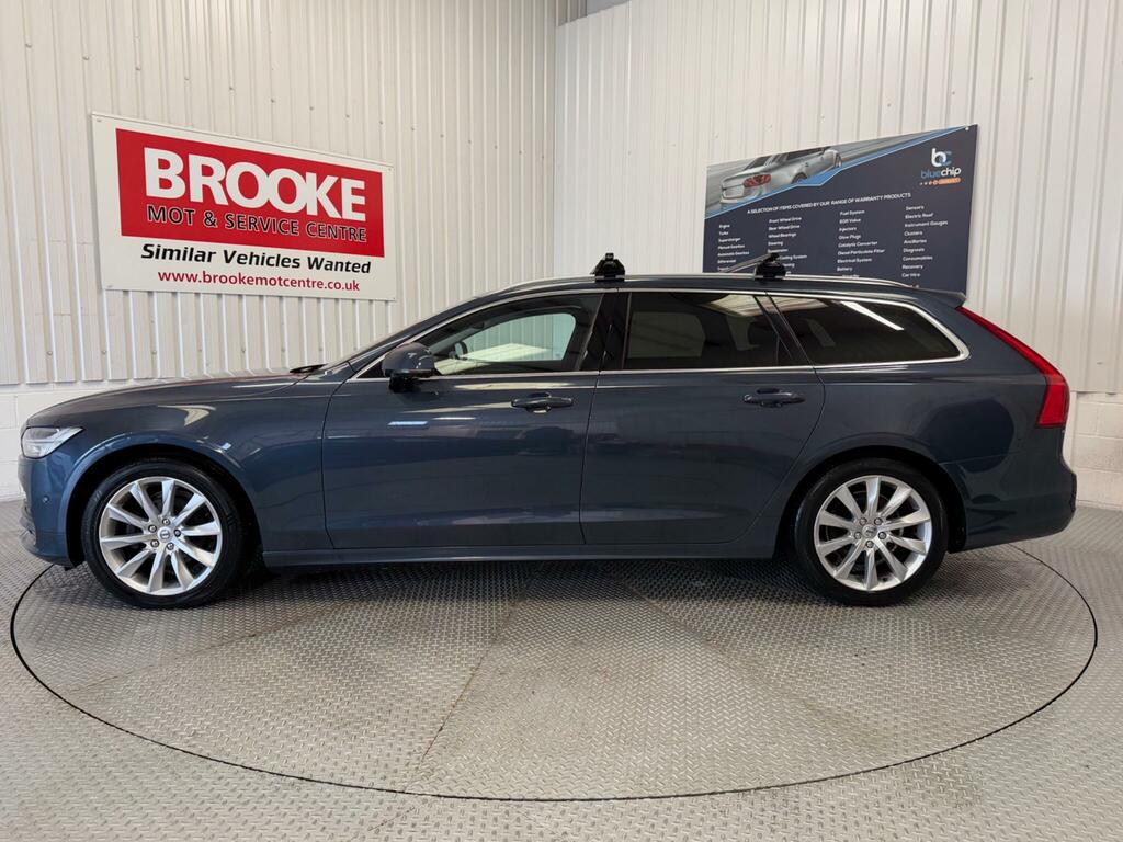 Volvo V90 2.0 D4 Momentum Plus Euro 6 Ss KR69XZZ Blue #6