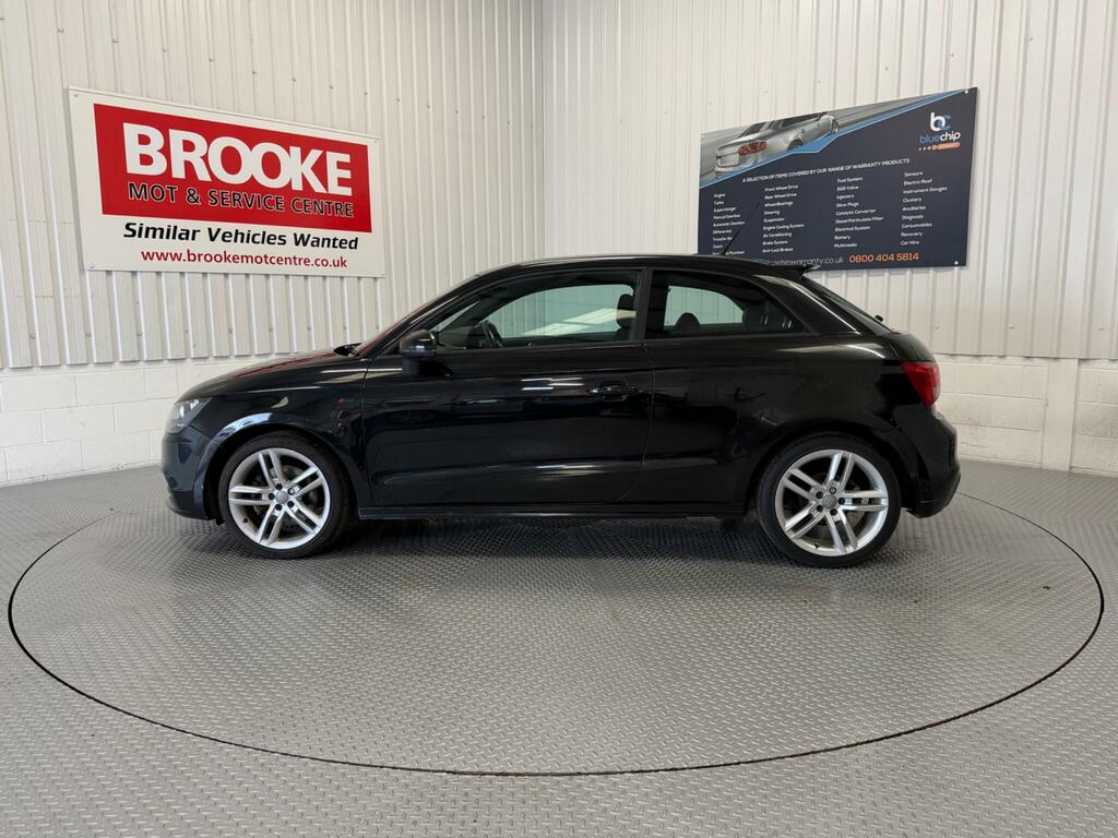 Audi A1 1.4 Tfsi S Line Euro 5 Ss MK61UKA Black #6