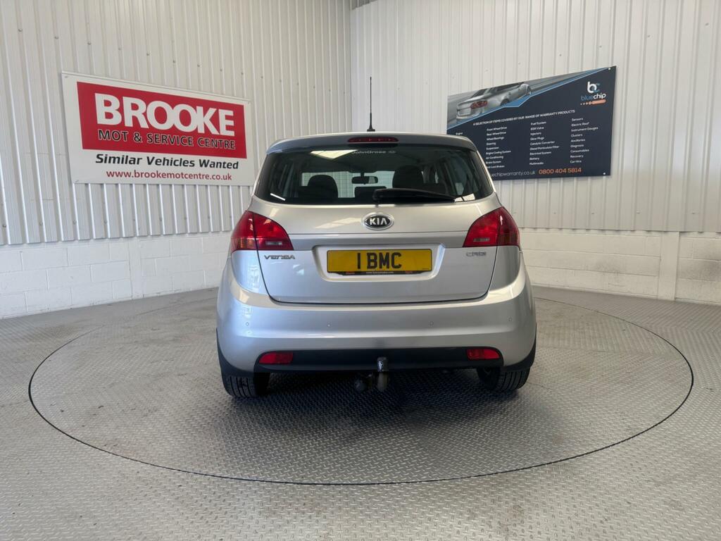 Kia Venga 1.4 Crdi 2 Euro 5 Silver #6