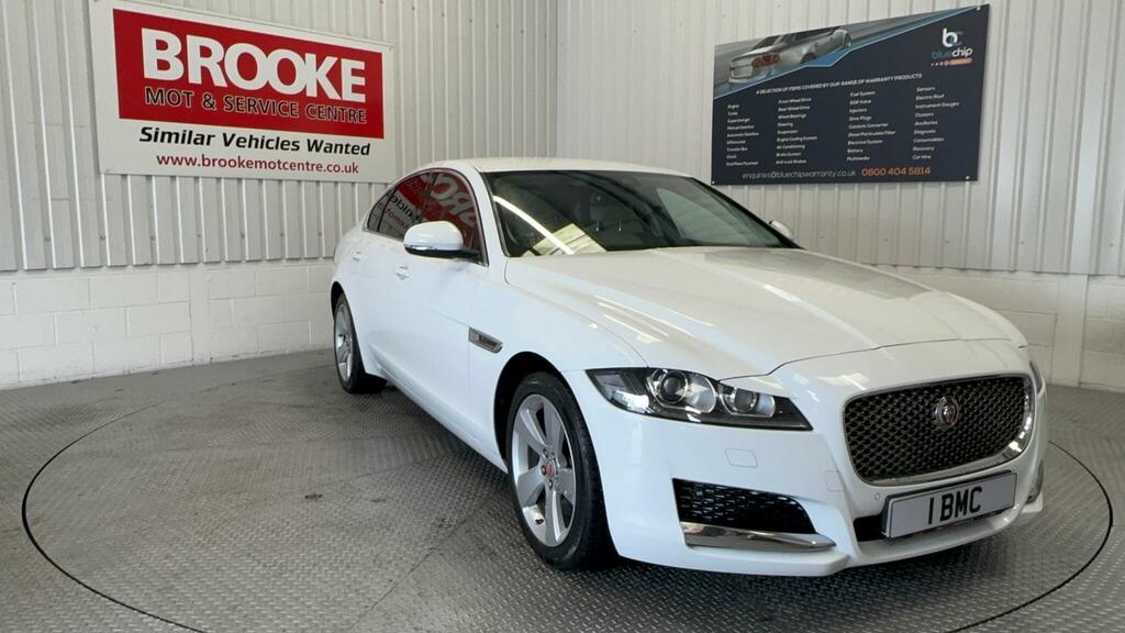 Jaguar XF 2.0D Portfolio Awd Euro 6 Ss White