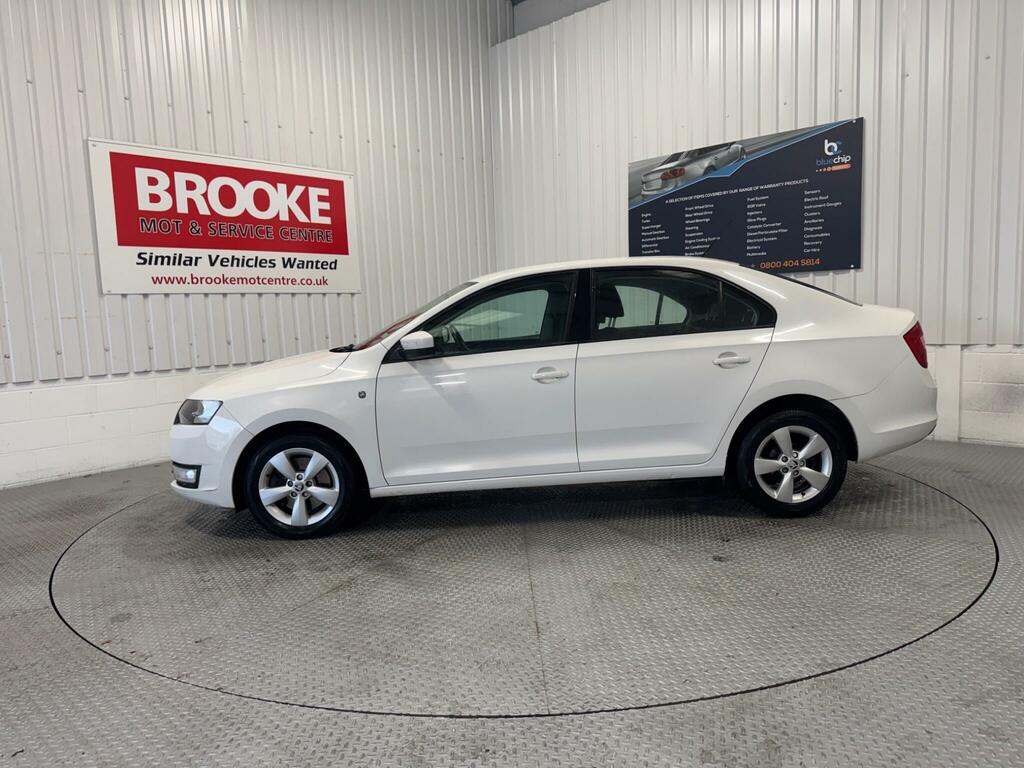 Skoda Rapid 1.6 Tdi Se Euro 5 White #4
